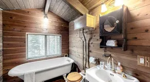 Quiet A-frame cabin near town with forest views & high-speed WiFi - dog-friendly - Image 2