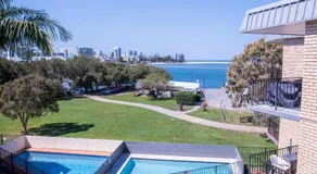 Kabi Apartment Caloundra - Self Contained - Image 2