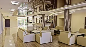 Hotel Sanvit Lake Resort & Spa - Image 3