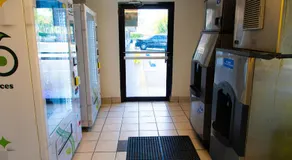 Hotel Lantana W Palm Beach - Image 4