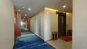 Super 8 Hotel (Hanyuan Street Branch) - Image 4