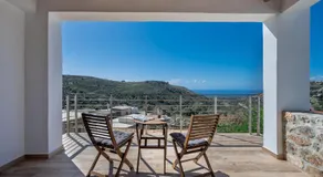 Nomas Home Skaloti with Private Pool - Image 2
