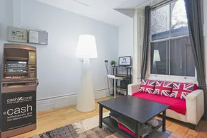 Astor Victoria Hostel - Image 4
