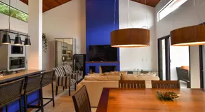Casa c/ Piscina a 250m da Lagoa da Conceição P2211 - Image 3