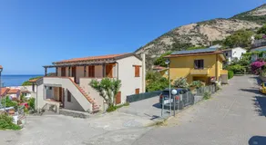 Appartamento con vista mare Chiessi - Image 4