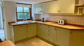Cotswold Home over 4 floors - perfect for Families Friends Contractors - Image 5