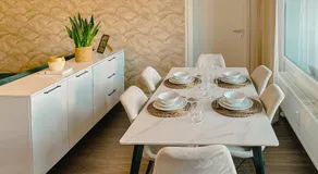 Cosy 4 room apartment - AC - free parking - balcony - workspace - Image 4