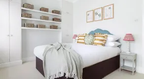 Newly refurbished House sleeps 5 - Image 2