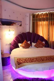 Deyang Hotel - Image 2