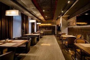 Biplan Hotel - Image 2