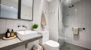 Modern CBD-Edge 2BR Apartment with City Views, Pool, Gym & Sauna in West Melbourne, Near Queen Victoria Market & Marvel Stadium - Image 5