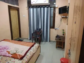 Hotel Thakur Ji - Image 2