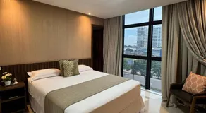 Hotel Universal - Image 2