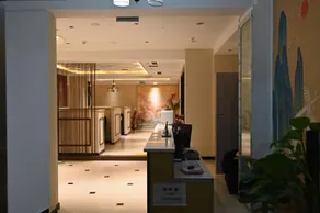 Renhe Hotel - Image 3