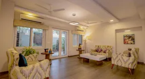 Classic Boutique Hotel & Luxury Service Apartments - Image 3