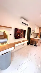 Luxury Studio | Pool & Gym | Free WiFi - Image 4