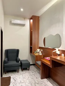 The Sri Rejeki Hotel - Image 2