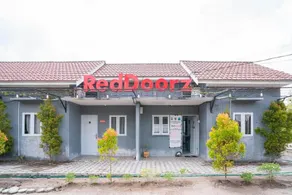 RedDoorz near Universitas Palangkaraya 2 - Image 5