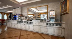 Hotel Confine - Image 5