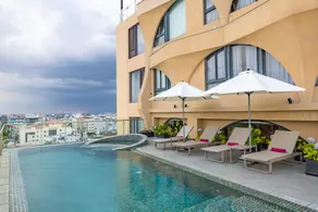 The IRIS SIGNATURE HOTEL AND SPA - Image 4