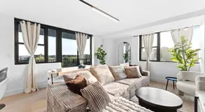 Luxury 2BR Walk to EWR Quick to MetLife NYC - Image 2
