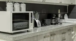 Tower Center Apartment - Image 5