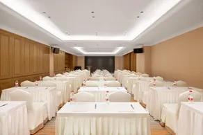 Vienna Hotel (Baoding Yun Center Shanggu Daguan) - Image 5