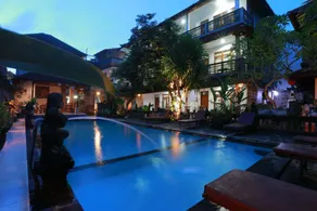 Warsa Garden Bungalows - Image 5