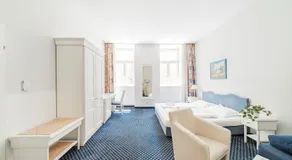 Self-Check-In Hotel Adlon - Image 2