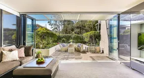Stylish 1 bdrm Camperdown - Car park, Gym & Pool - Image 2