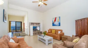 The Harbour Holiday Home - Image 2