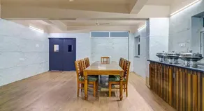 Hotel Aura Stays - Image 2