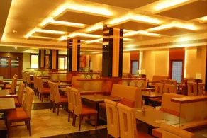 Hotel SVM Grand Koti - Image 2