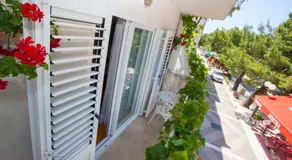 Villa Ankora Apartments Tučepi - Image 5