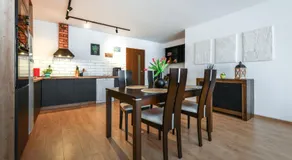 Central Apartments - Image 4