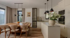Villa Isabel - Luxury Apartments with Heated Pool & Sea View - Image 2