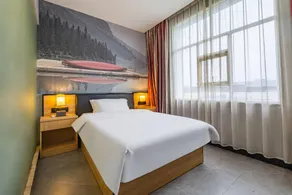 Thank Inn Hotel Jiangxi Shangrao Zhongxin Square Bai'Ou Yuan - Image 4