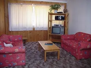 Whispering Pines 1 Private Holiday Apartment - Image 2