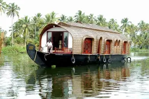 Aqua Jumbo Houseboat - Image 5