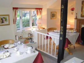 Tudor Cottage - Image 4