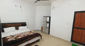 Anmol Hotel And Restaurant - Image 4