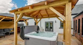 Westertonhill Lodges - Private Hot Tub Hire Available - Image 3