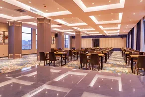 Xipan Bright pearl Hotel (Guiyang Huaxi Park, Government Affairs Center) - Image 3