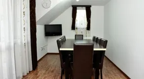 Dmc House - Image 3