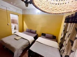 Paris Guest House - Image 4