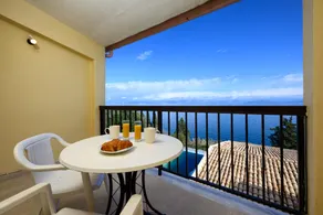 Siora Leni Hotel - Image 4