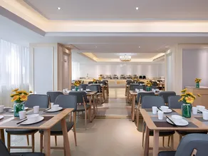 Vienna International Hotel Xi’an Huyi Haifucheng - Image 3