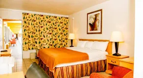 Lakeview Motel - Image 2