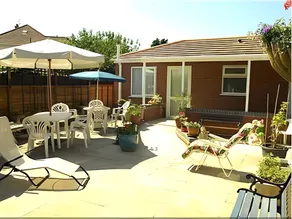 Clarendon Lodge - accommodation only - Image 3
