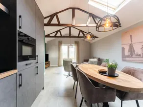 Comfortable holiday home with garden - Image 3